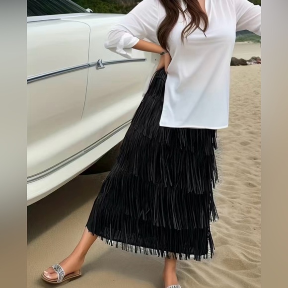 Jane Chic Designs Innovative Skirt - Picture 6 of 15